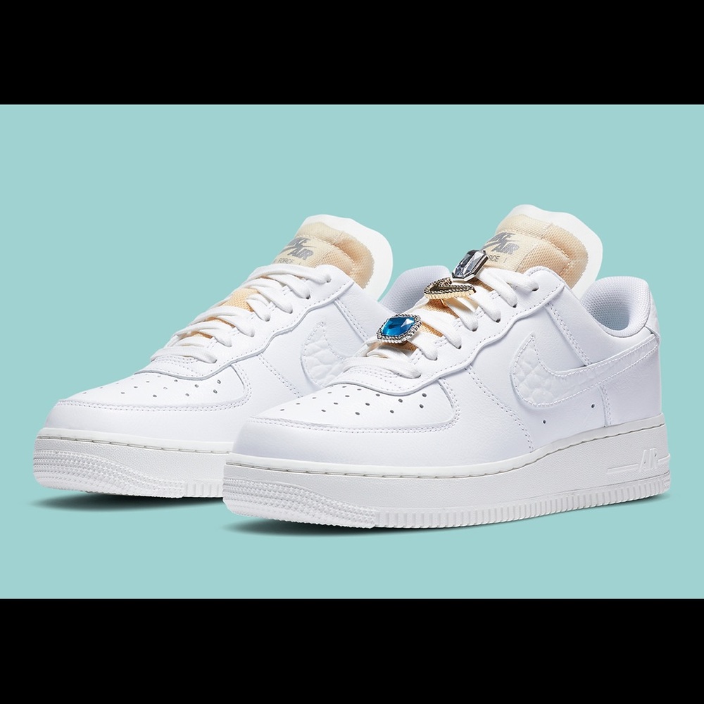 Nike Wmns Air Force 1 Low '07 LX 'Bling'